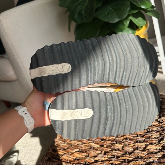 Nike Air Max Dawn SE Sun Club - Picture 8 of 11